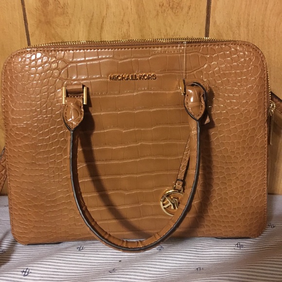 Michael kors Houston satchel - Picture 2 of 8